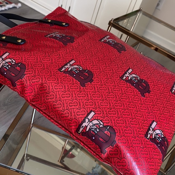 Authentic Burberry tote - Picture 16 of 16